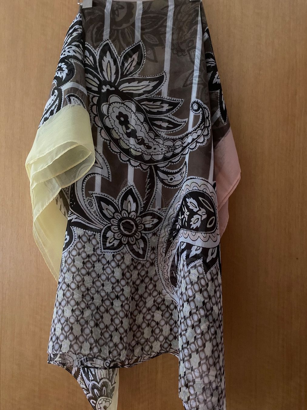 Foulard & Sciarpe: Foulard 70x180 – Usato da Russikon venduto da Honolulu-2019 2