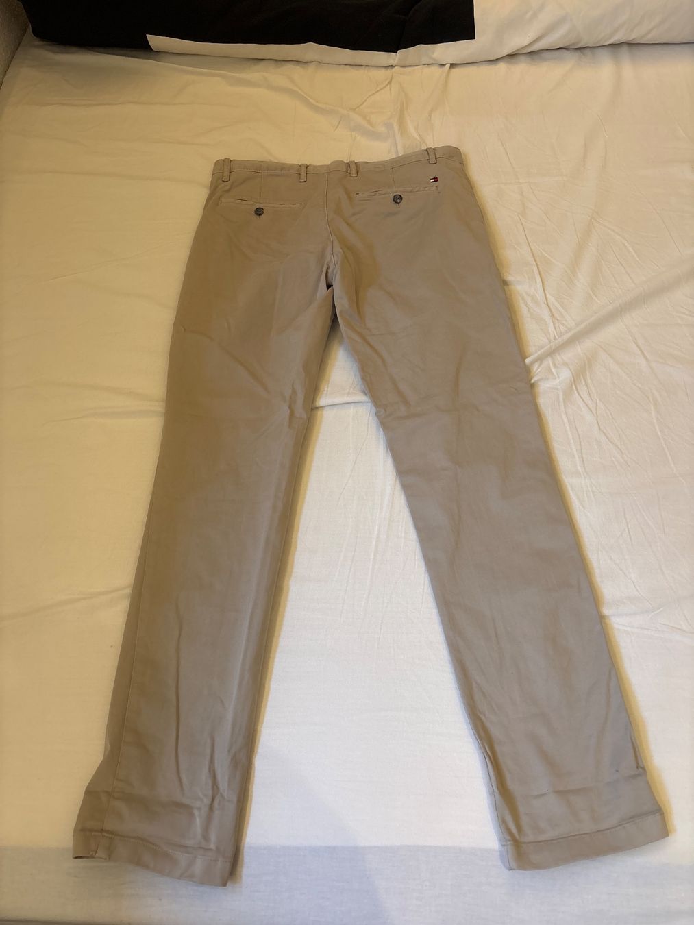 Tommy Hilfiger Hosen: Chino Tommy Hilfiger – Gebraucht aus Wermatswil von _nici_13 1