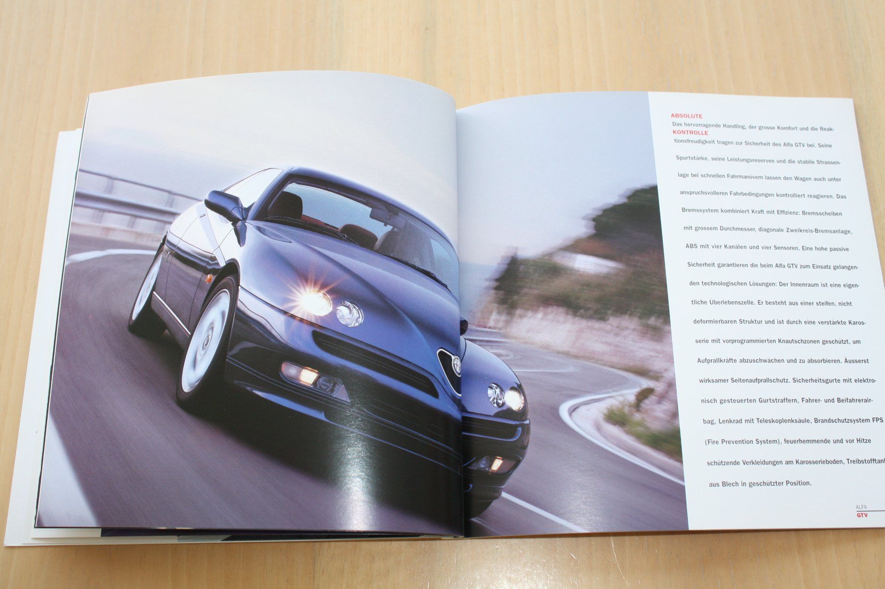 Alfa Romeo Documenti: Alfa Romeo GTV Prospekt 8/2001 – Usato da Wikon venduto da erwin400 5