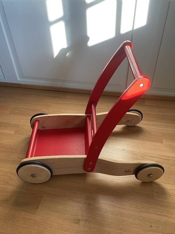 Jouets: Laufwägeli Holz – D'occasion à Hedingen par blueskyanjo