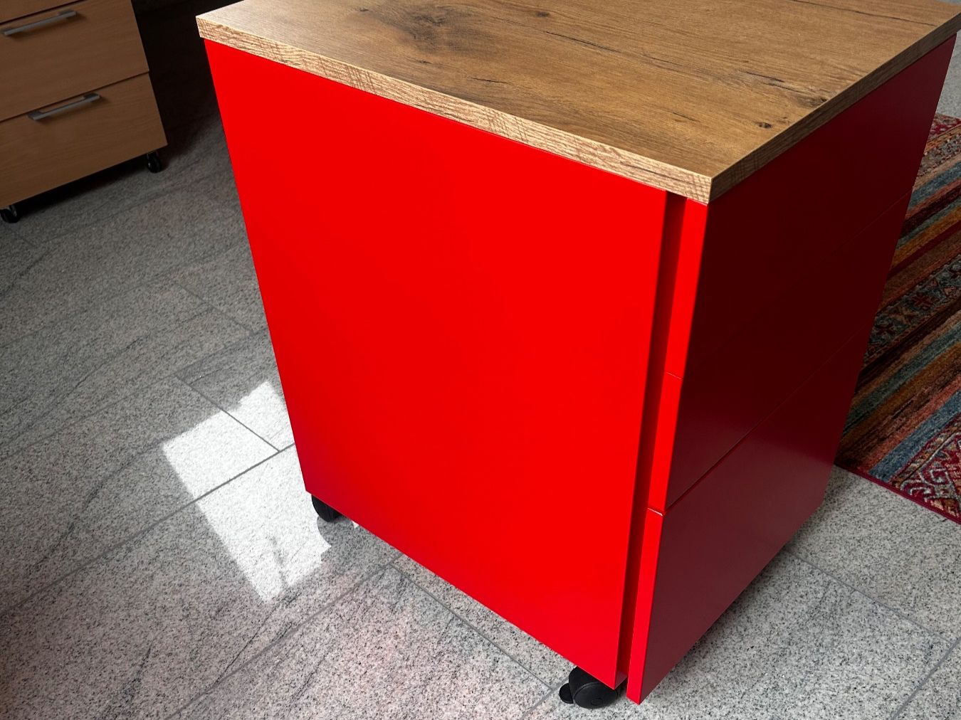 Banconi: SchubladenRollkorpus mit grosser Tiefe: HxBxT=56cmx42cmx56cm – Nuovo e nell'imballaggio originale da Fehraltorf venduto da lukasarnold 1