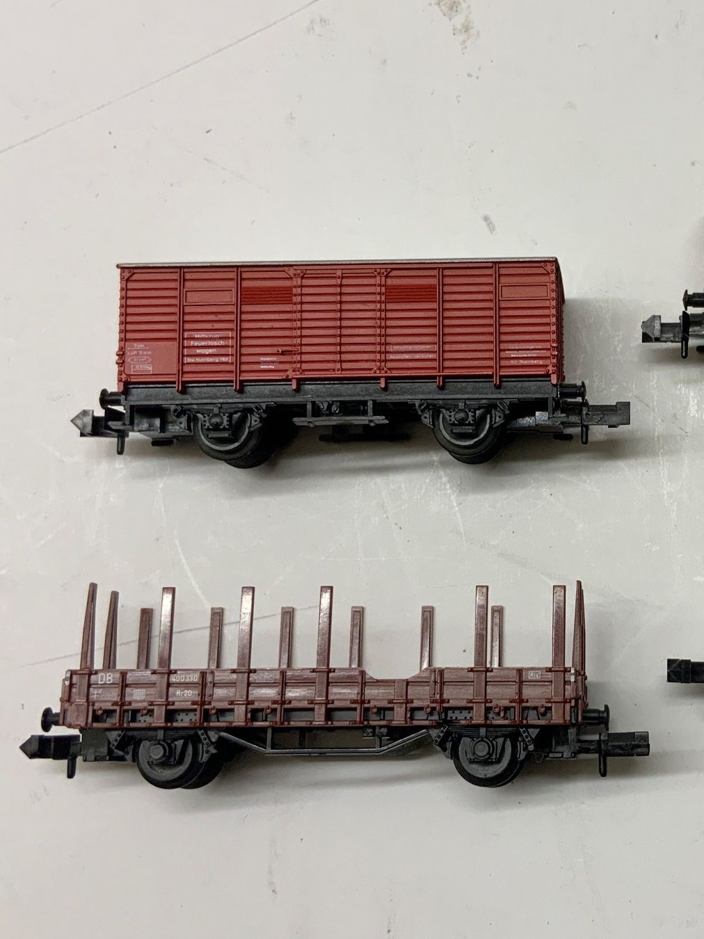 Fleischmann Modellini di ferrovie: 4 Stück, vesch. Güterwagen,  Spur N – Usato da Altnau venduto da mar_kfk2 8