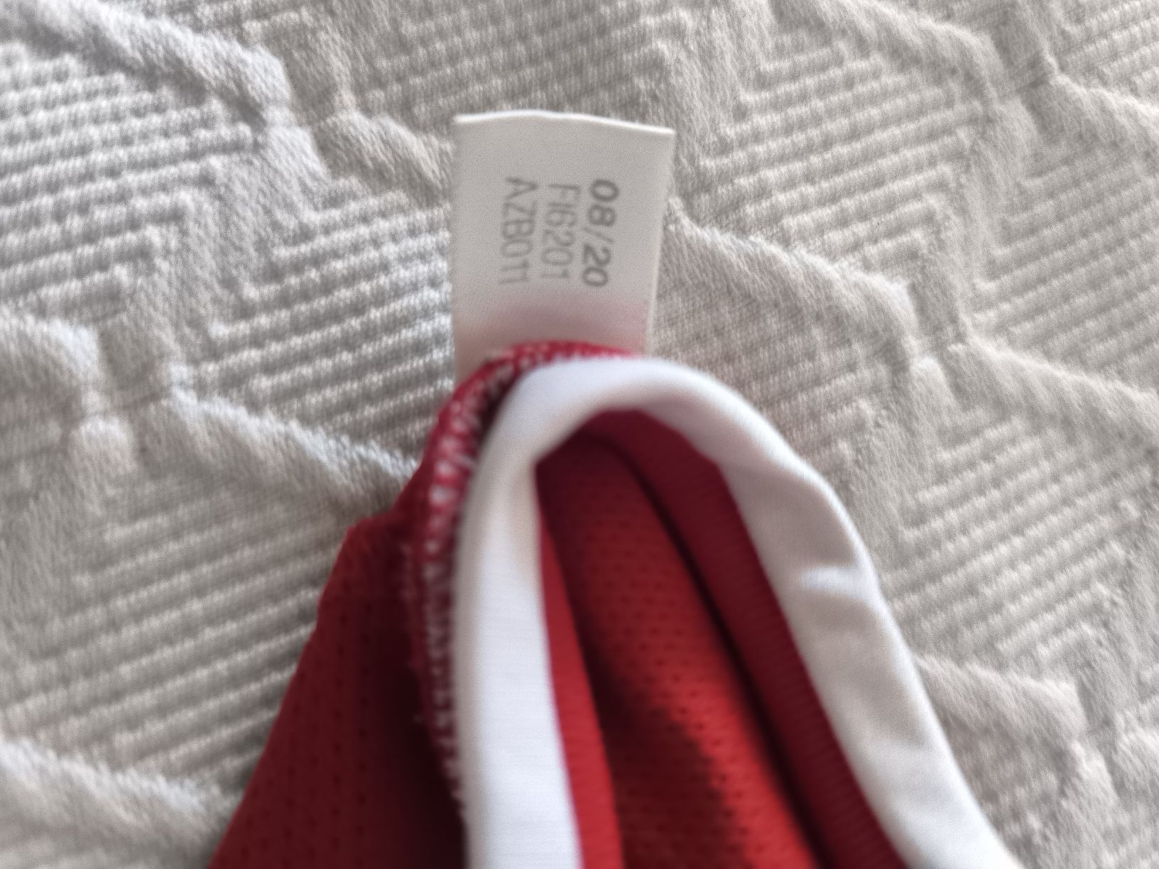 Bayern München Trainer, Turnhosen & -trikots: FC Bayern original Kindertrikot Gr. 128 – Gebraucht aus Gossau SG von yur_b7yx 4