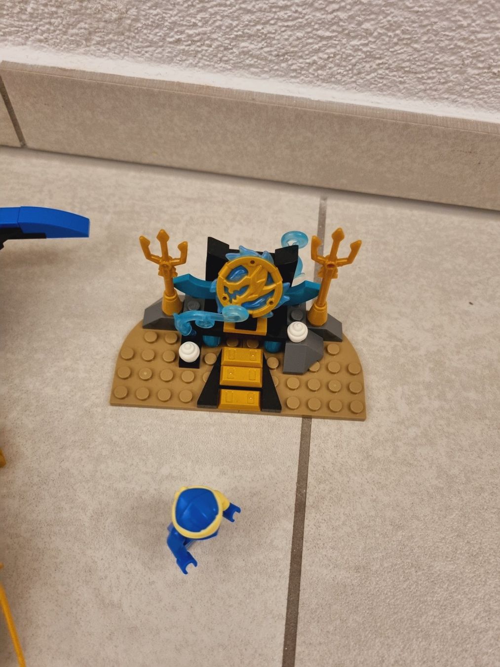 Lego Spielzeuge: LEGO Ninjago Flugzeug mit kleinem Tempel – Gebraucht aus Niederwil SG von Excentia 1