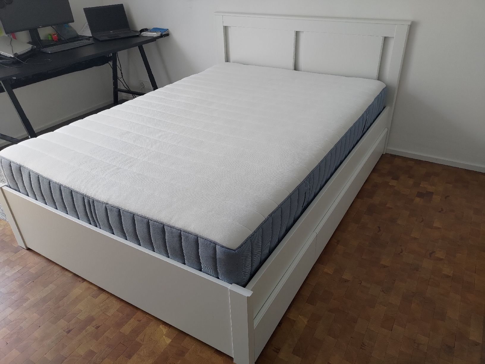 Ikea Betten: Bed frame (Songesand - IKEA) – Gebraucht aus Pfäffikon ZH von  2