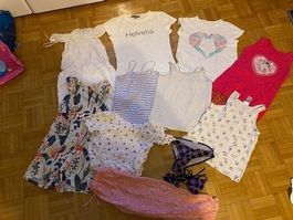 Grosses Kleiderpaket Mädchen 12-teilig Grösse 134 /140