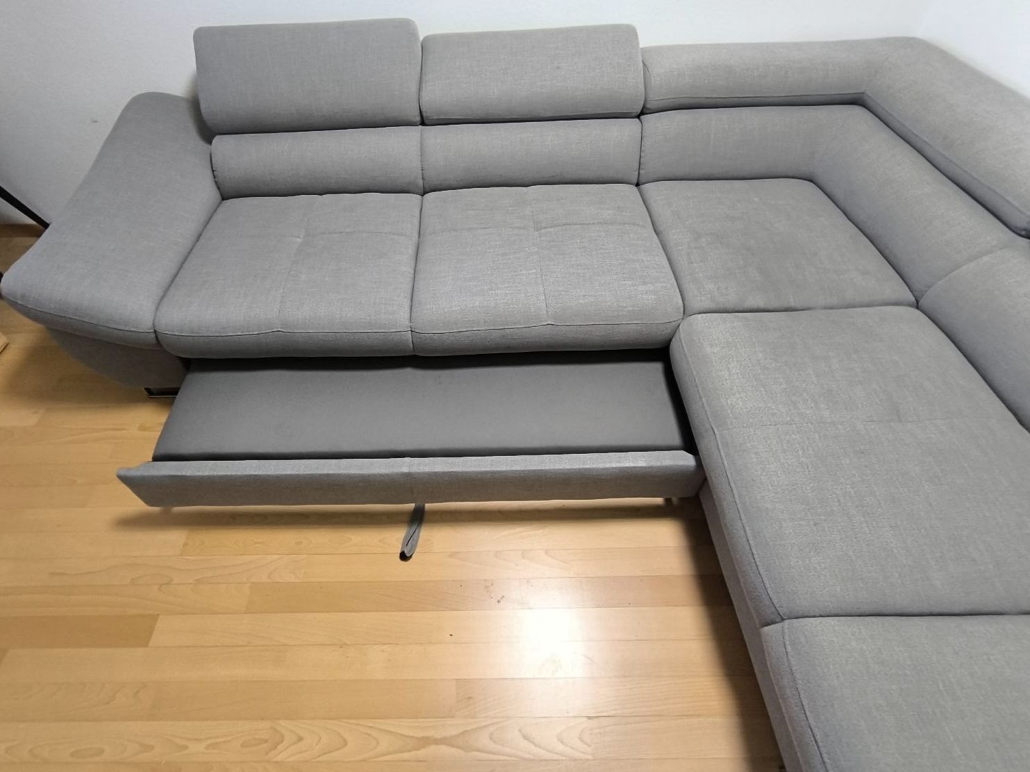 Divani: Ecksofa grau mit Bettfunktion und Stauraum – Usato da Neuendorf venduto da No96Am 7