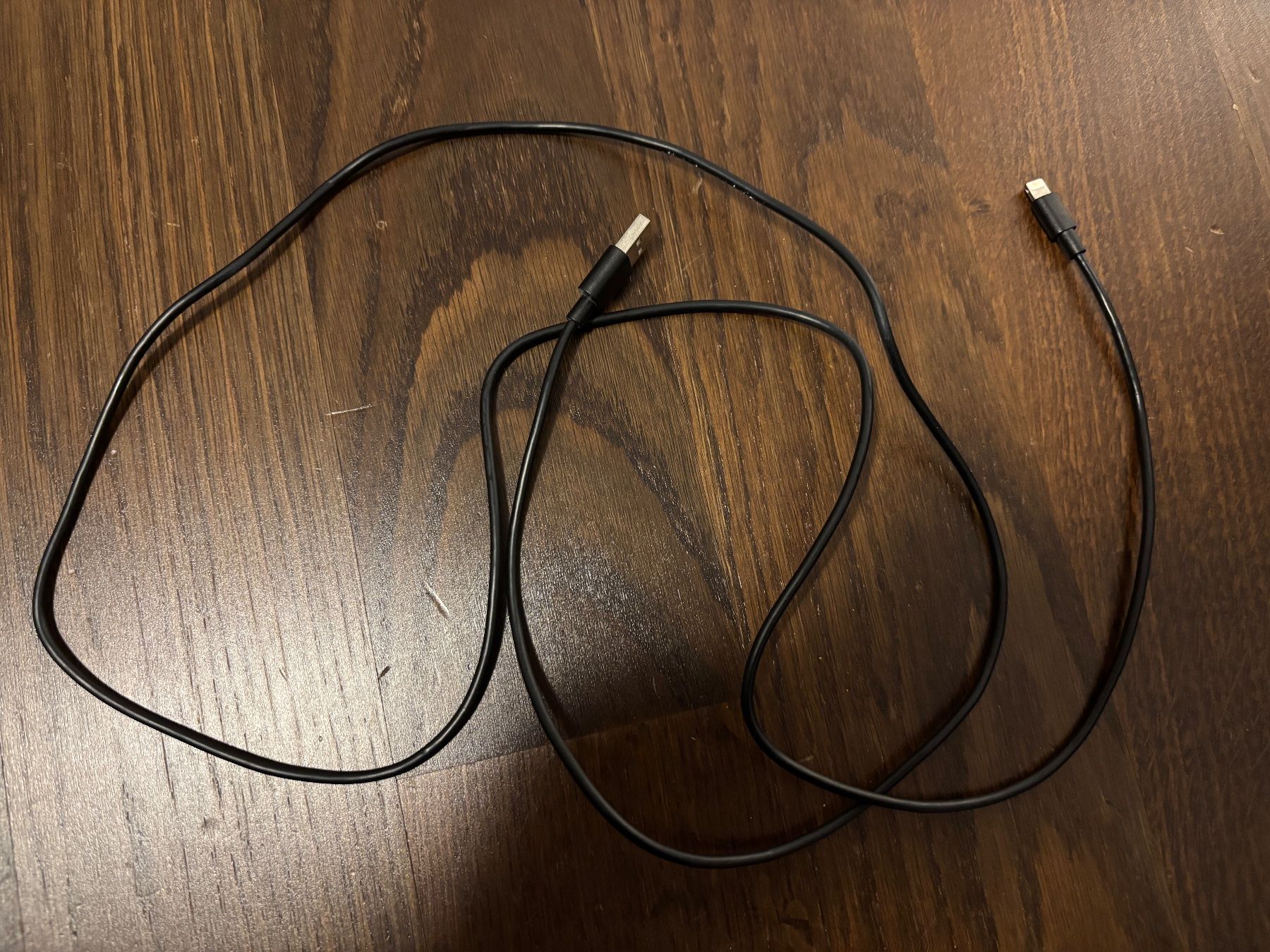 Cavi: Lightning Kabel 1.5m – Usato da Seuzach venduto da SawyerKingwood