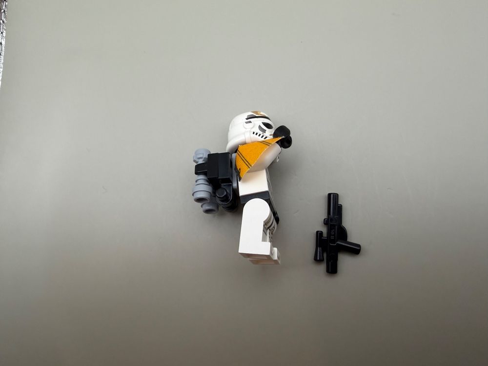 LEGO Star Wars Sandtrooper Orange Pauldron (sw0364) (Usato) a