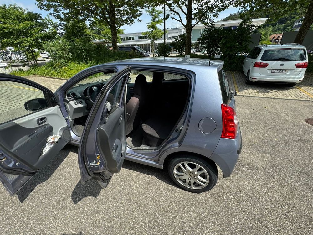 Nissan Automobili: Nissan Pixo 1.0 - Jahrgang 2011 – Usato da Schwarzenbach(Huttwil) venduto da Padielito 4