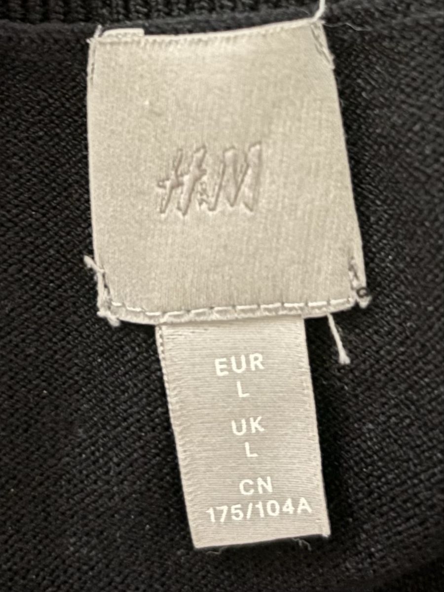 H&M Top: Pull noir H&M taille L – Nuovo (secondo la descrizione) da Bernex venduto da mar_82vn 3
