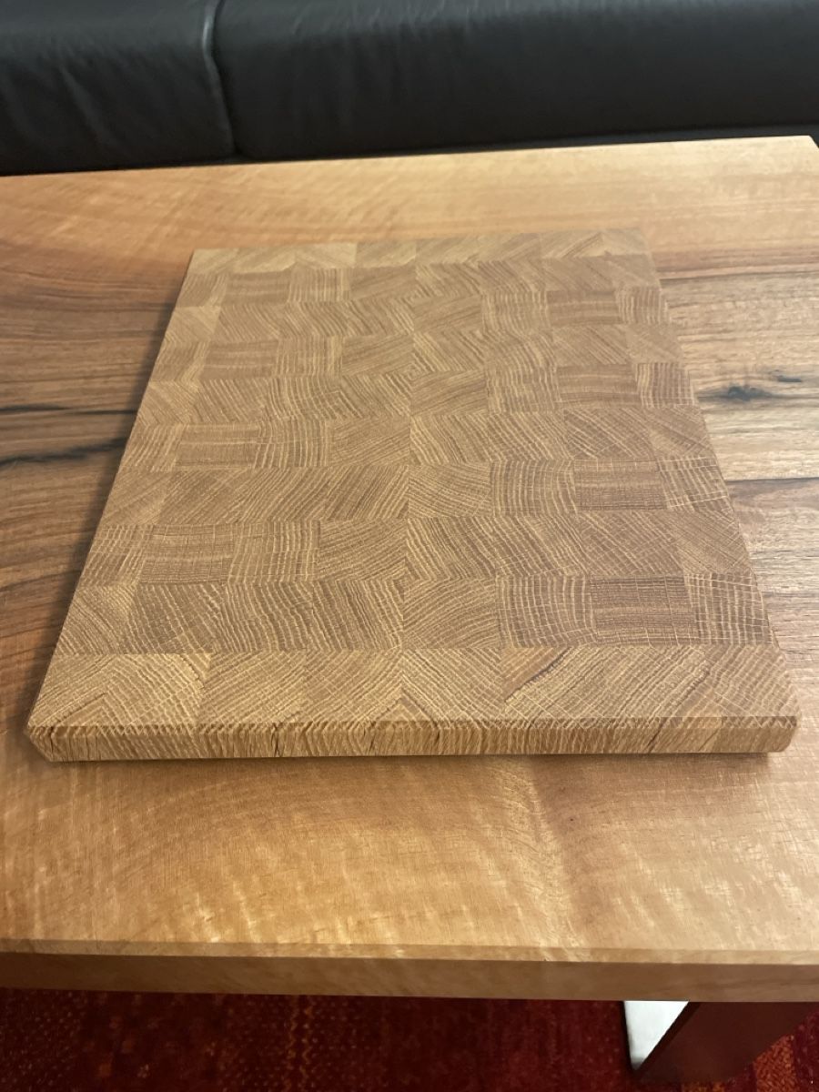 Articoli in legno: Schneidebrett aus Eiche – Nuovo (secondo la descrizione) da Frutigen venduto da Falkenstrasse 1