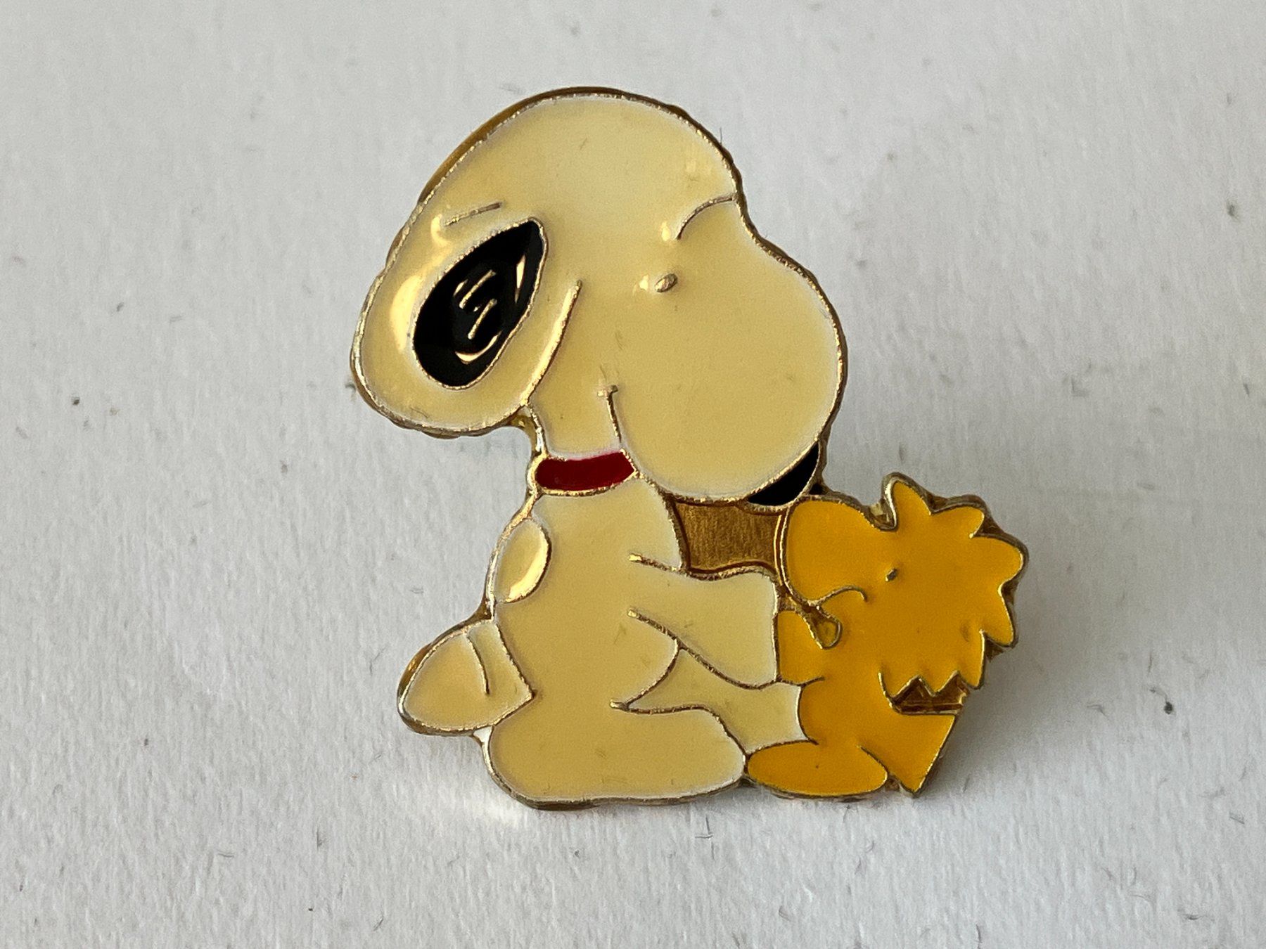 Plaquettes & Badges: 1 Pin Snoopy  – D'occasion à Basel par djwwpp