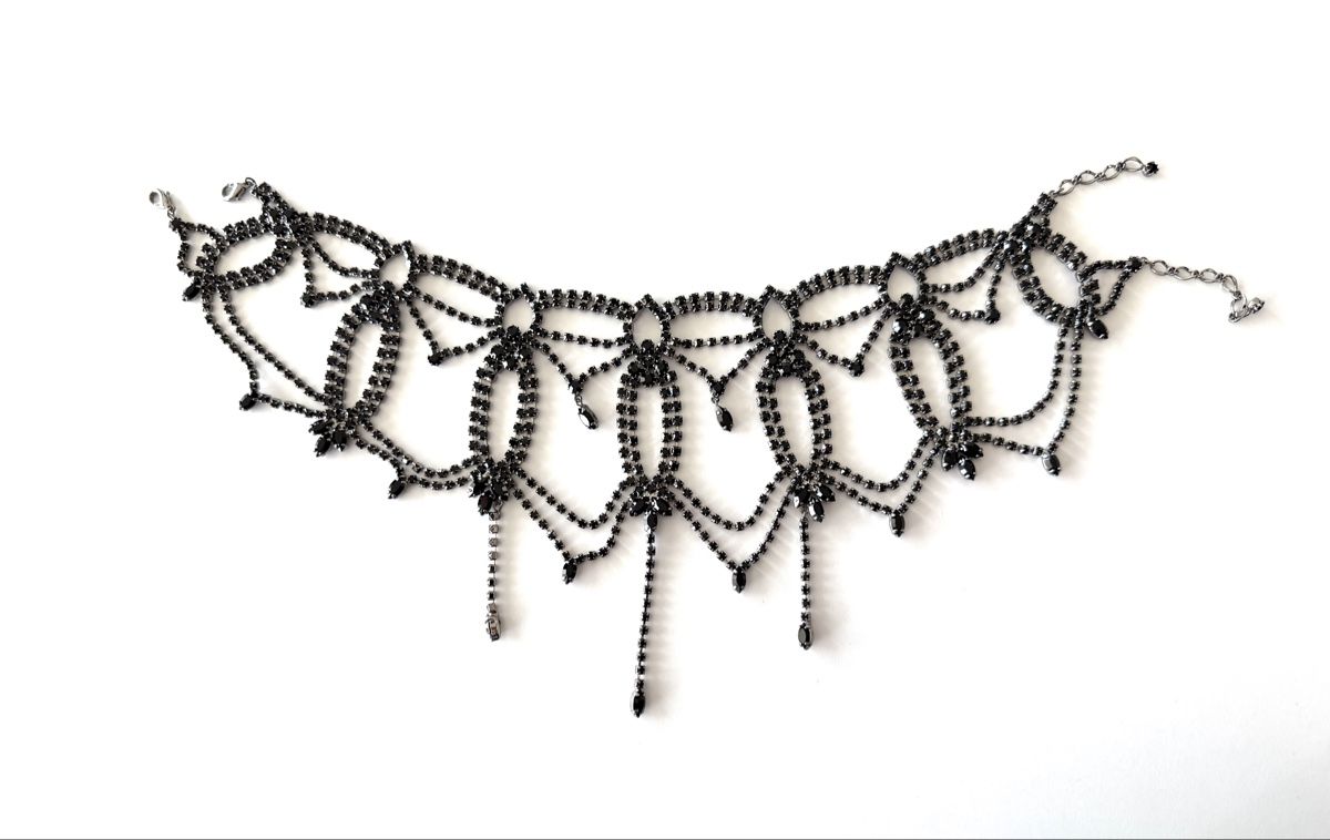 Catenine: Neue Halskette im viktorianischen / gothic Style. – Nuovo e nell'imballaggio originale da Münsingen venduto da Krone75