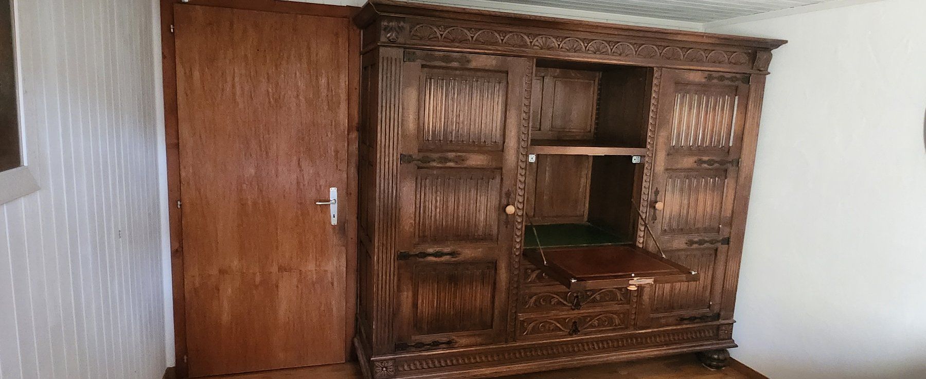 Armadi: armoire grand – Usato da Riaz venduto da sar_69c2 1