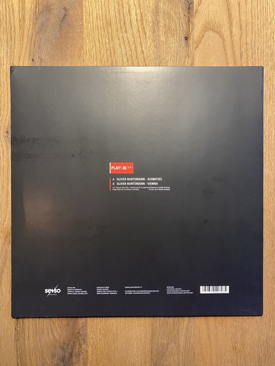 Dischi in vinile: Oliver Huntemann - Play! Vinyl Techno – Nuovo (secondo la descrizione) da Möhlin venduto da Devilspunchbowl 1