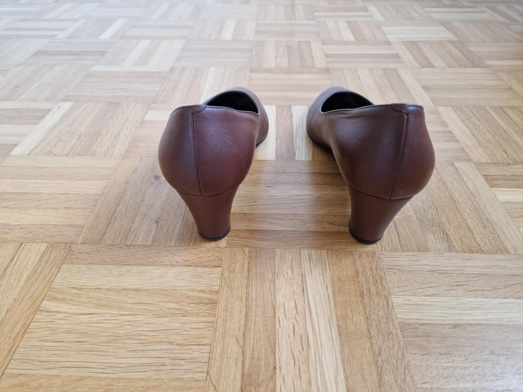 Navyboot Scarpe da donna: Navyboot Leder Pumps Grösse 39 1/2 braun – Nuovo (secondo la descrizione) da Zürich venduto da yro_qvz7 3