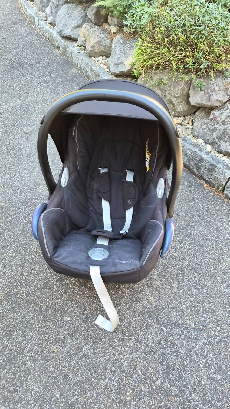 Maxi-Cosi Seggiolini per auto: Maxi Cosi mit Isofix – Usato da Frauenfeld venduto da frefi