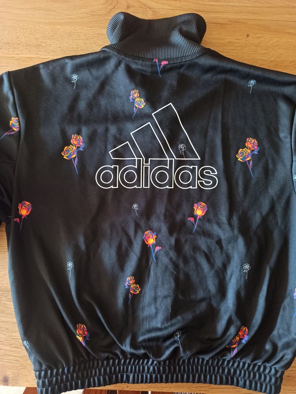 Adidas Vestes: Veste Adidas – D'occasion à Fresens par As2_Caro 1