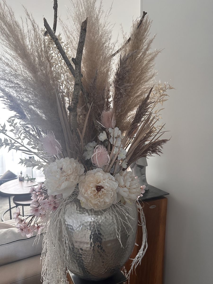 Tutte le decorazioni: Blumentopf mit Trocken-/Kunstblumen Gesteck – Usato da Dübendorf venduto da 9320 3
