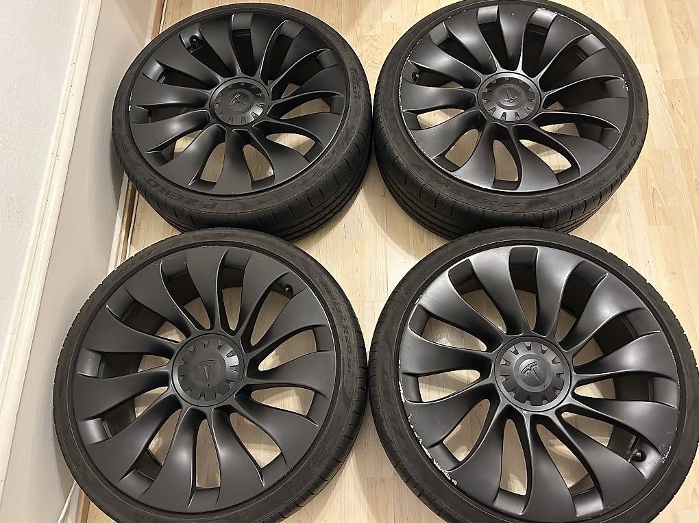 Tesla Pneumatici & Ruote complete: Tesla Uberturbine 20"  Radsatz Model 3 Performance – Usato da Basel venduto da mri_lmw6