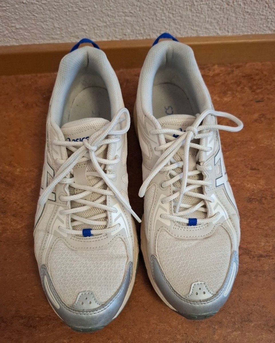 Asics Scarpe da uomo: Asics Turnschuhe Gr. 40.5 – Usato da Luzern venduto da THINGS-11 1