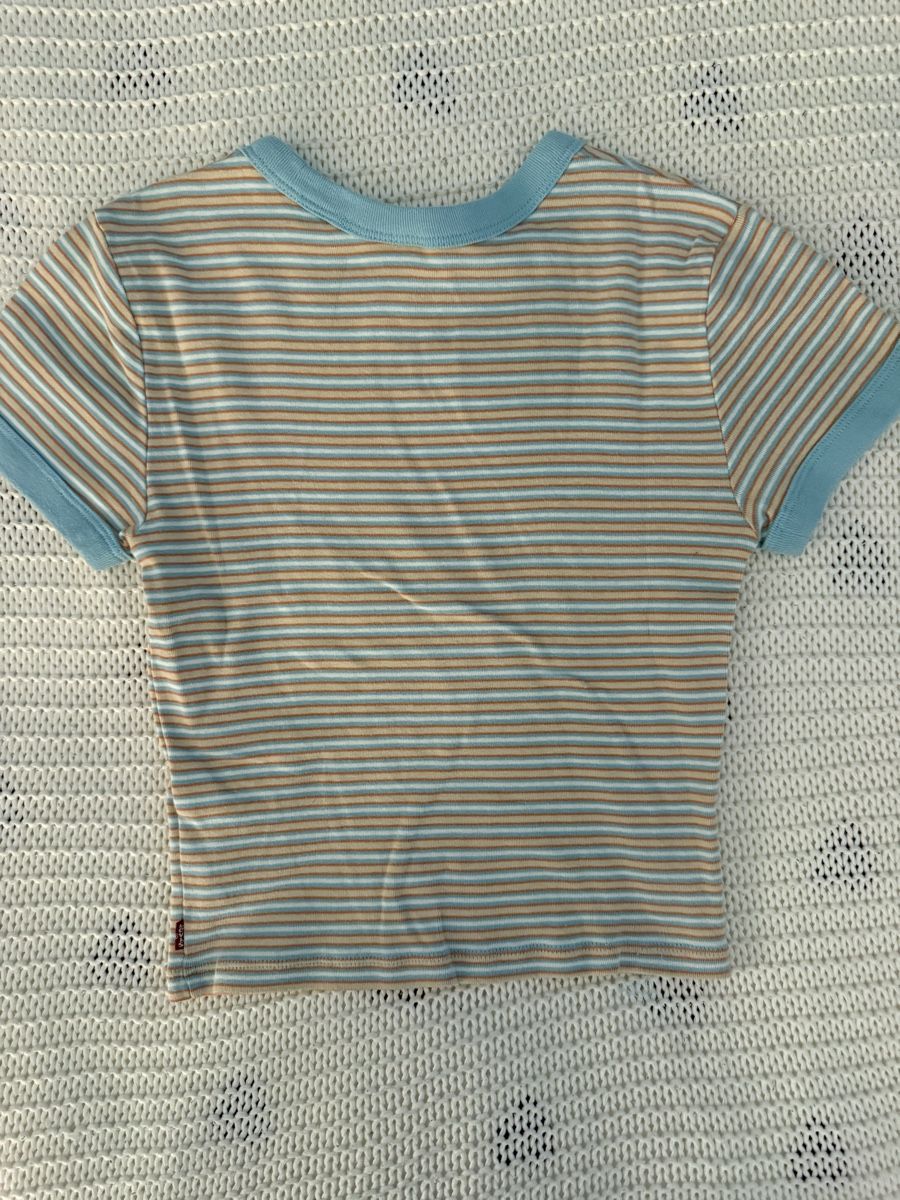 Levi's Tops: Levis Top – D'occasion à Binningen par zoemaya 1