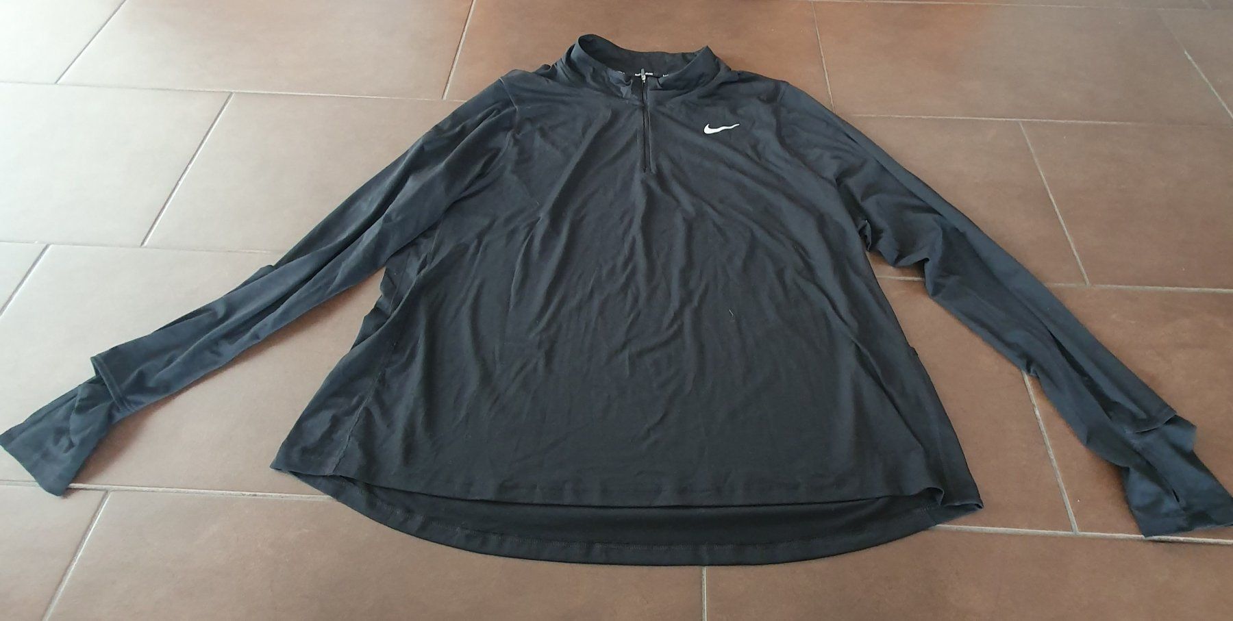 Lotti di vestiti: Sportkleider-Paket – Usato da Bilten venduto da pelanov 7