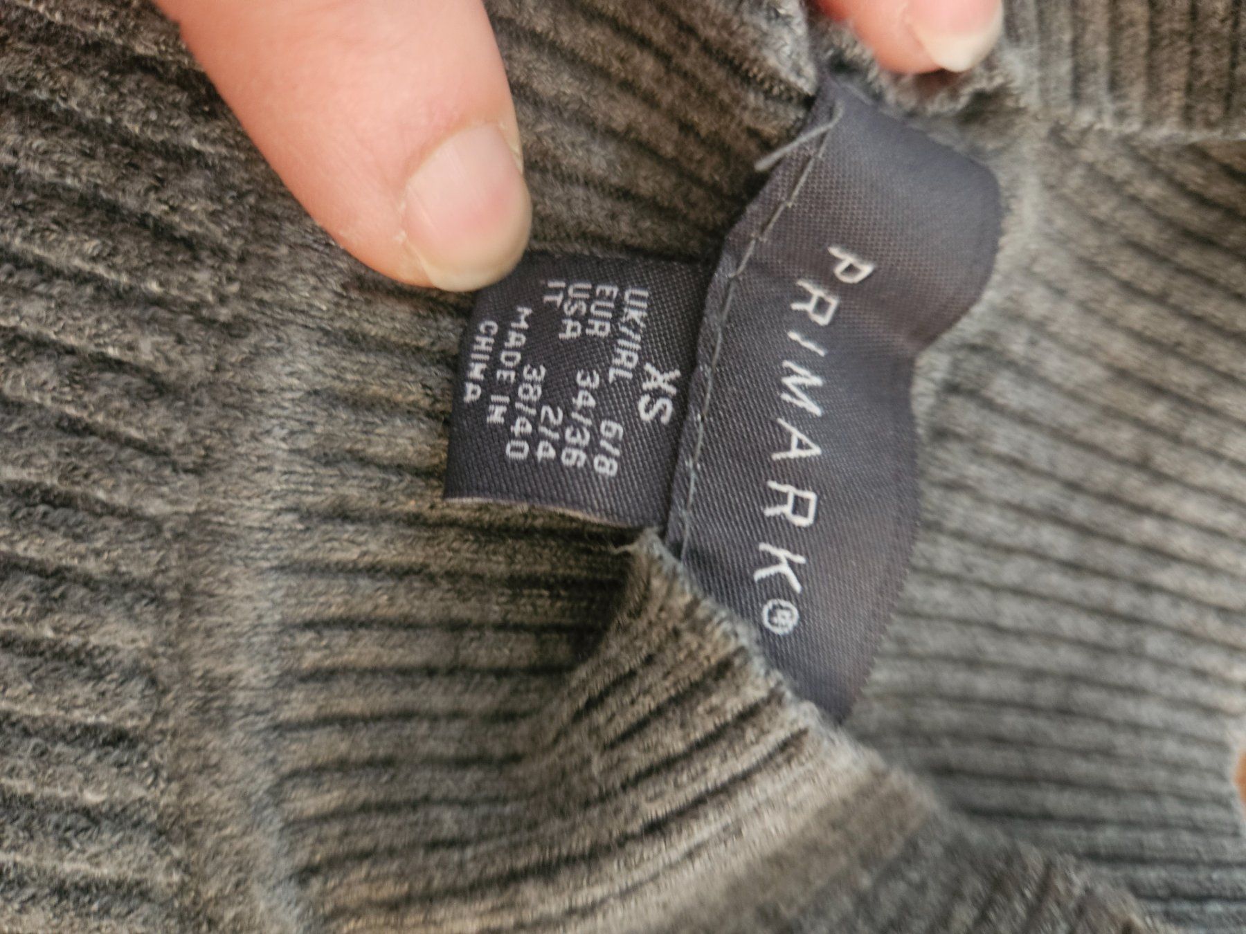 Pullover & Sweatshirts: Rollkragen Pullover – Gebraucht aus Frauenfeld von Jewells-Child 2