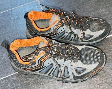 Herrenschuhe: Trekkingschuhe Weissenstein Gr. 37 – Gebraucht aus Neuendorf von Knopfi