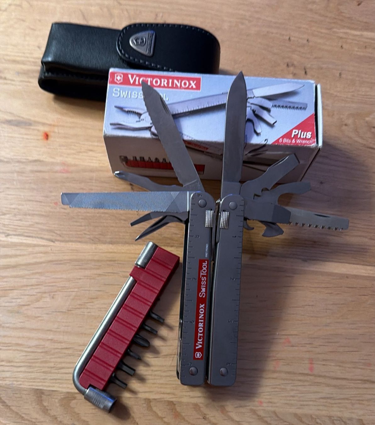 Victorinox Coltelli tascabile: VICTORINOX SWISSTOOL PLUS – Nuovo e nell'imballaggio originale da Zürich venduto da Frei-Occasionen 5