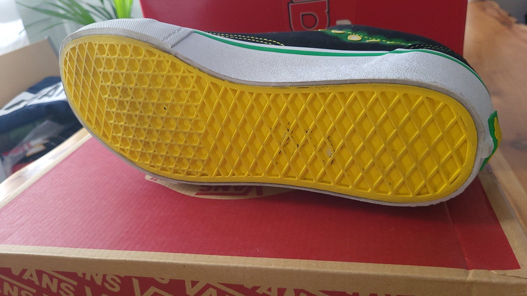 Vans Scarpe da uomo: Vans Shake Junt – Usato da Bern venduto da Sneakerheadz 5