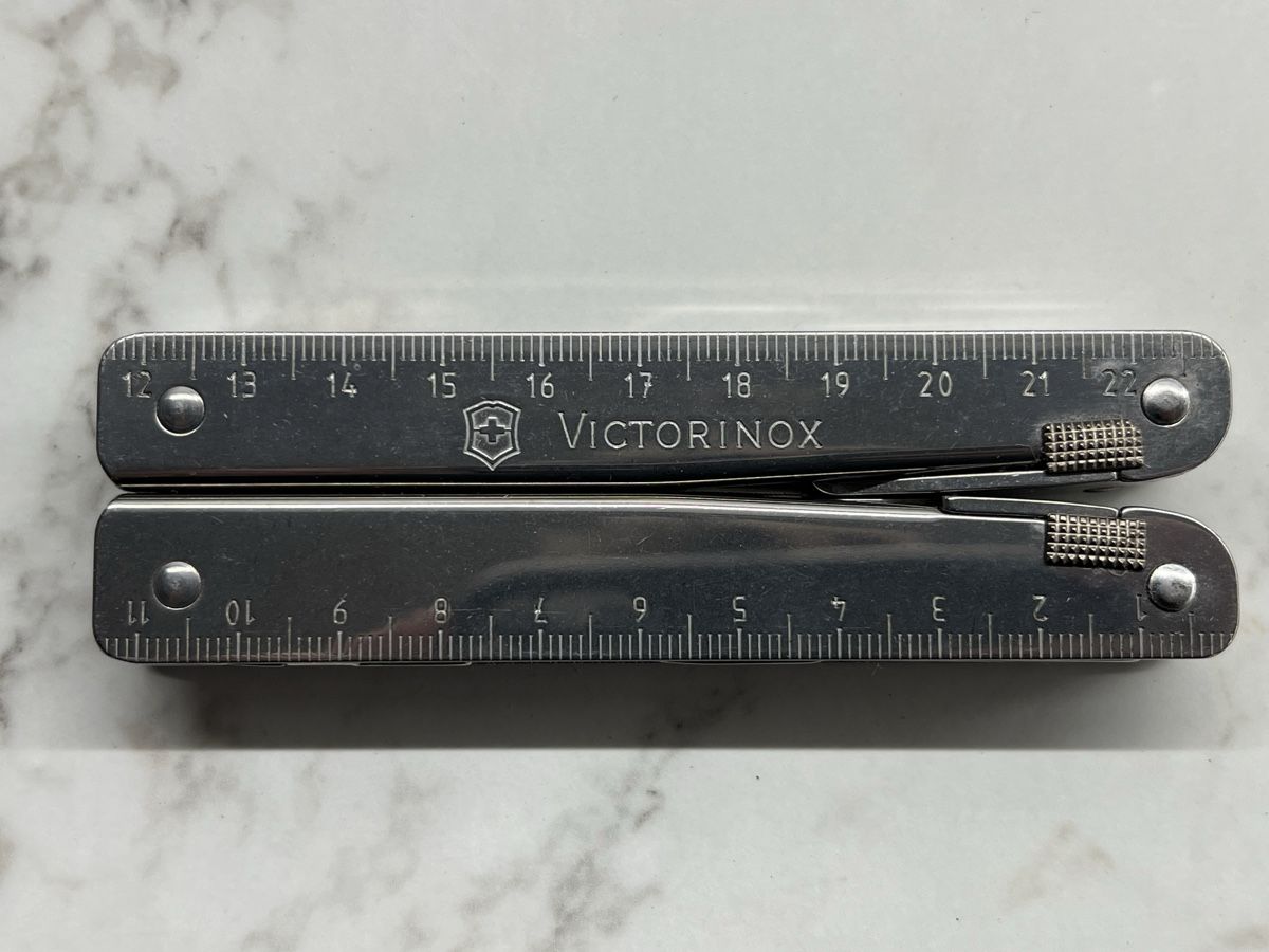 Victorinox Taschenmesser: SwissTool VICTORINOX – Neu (gemäss Beschreibung) aus Hünenberg von Abtech 1