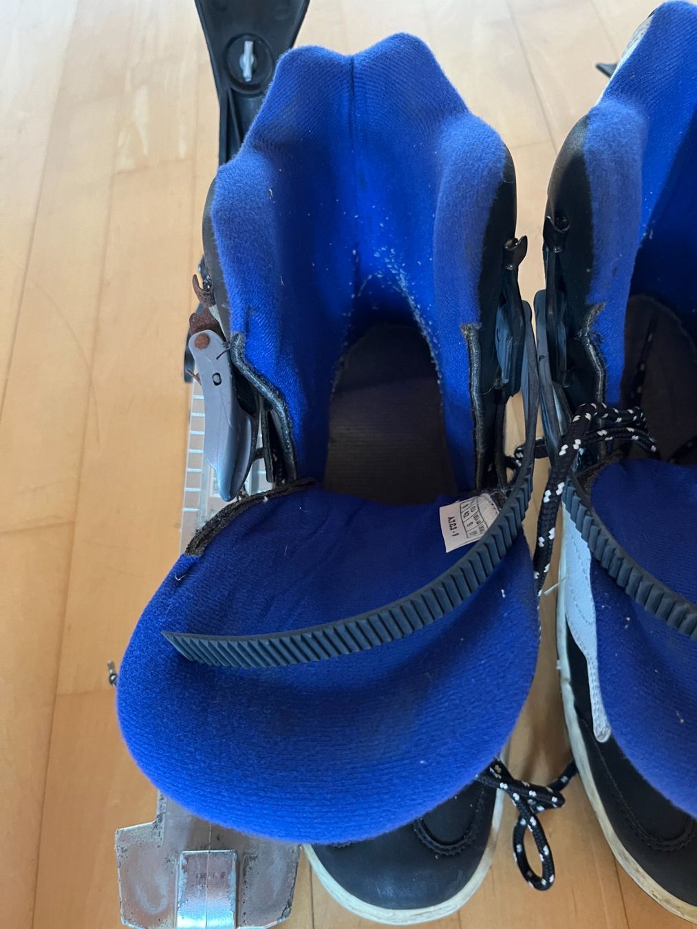 Pattini in linea & Pattini a rotelle: Rollerblades mit abnehmbaren Rollen Grösse 42 – Usato da Ostermundigen venduto da Schmiedi70 5