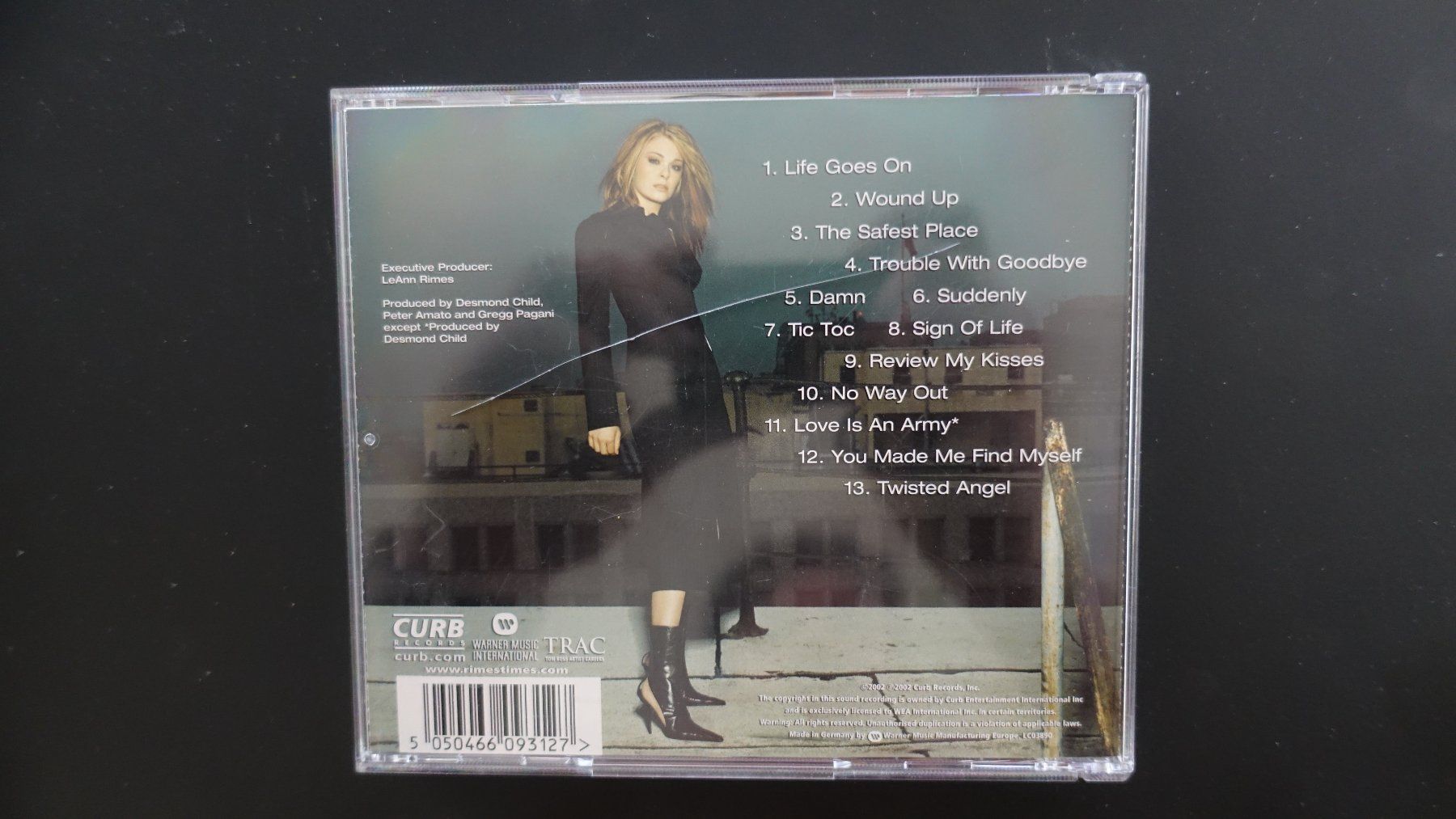 CD: CD - LeAnn Rimes - TWISTED ANGEL – Usato da Schwyz venduto da Burnsdesign 1