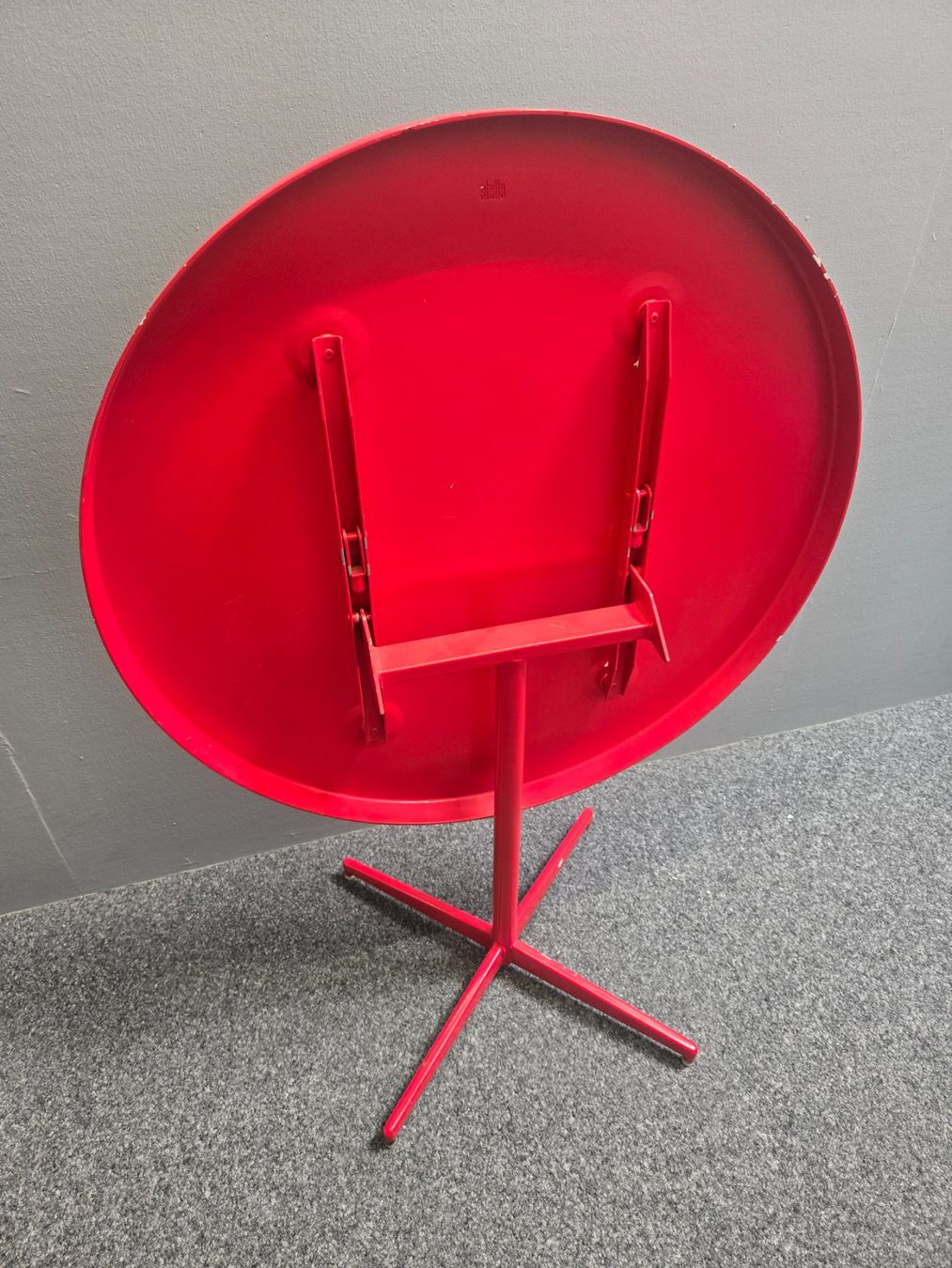 Tische: Stella Gartentisch klabbar Rund – Gebraucht aus Trachslau von ek40 2