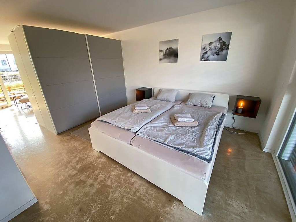 Ikea Letti: Doppelbett IKEA weiss 180cm – Usato da Ermatingen venduto da shockhab