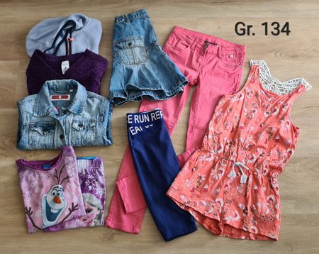 Kleiderpaket Mädchen Gr.: 134