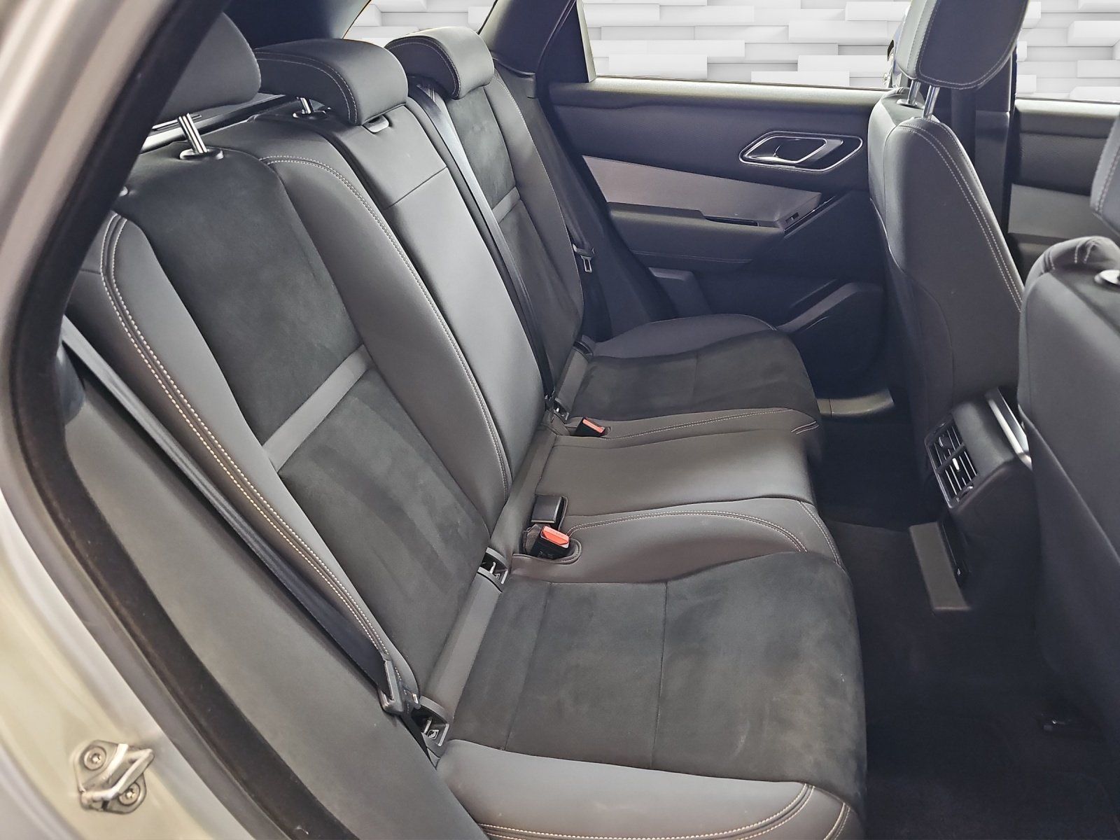 Land Rover Automobili: LAND ROVER Range Rover Velar 2.0 D R-Dynamic – Usato da Conthey venduto da garagedunord 8