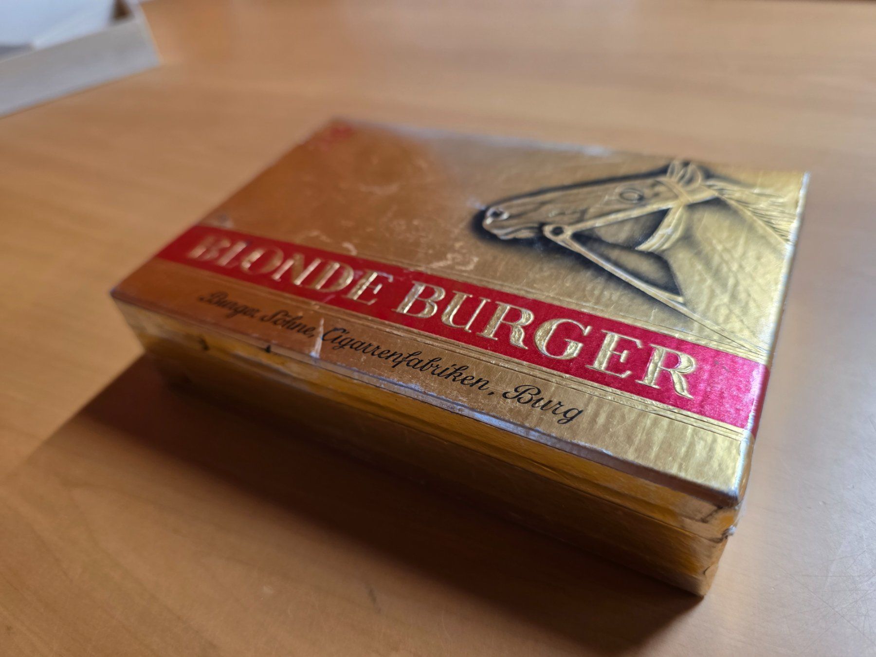 Altri Prodotti per fumatori: Vintage Zigarren Karton Box BLONDE BURGER – Usato da Walterswil BE venduto da Lonitti 1