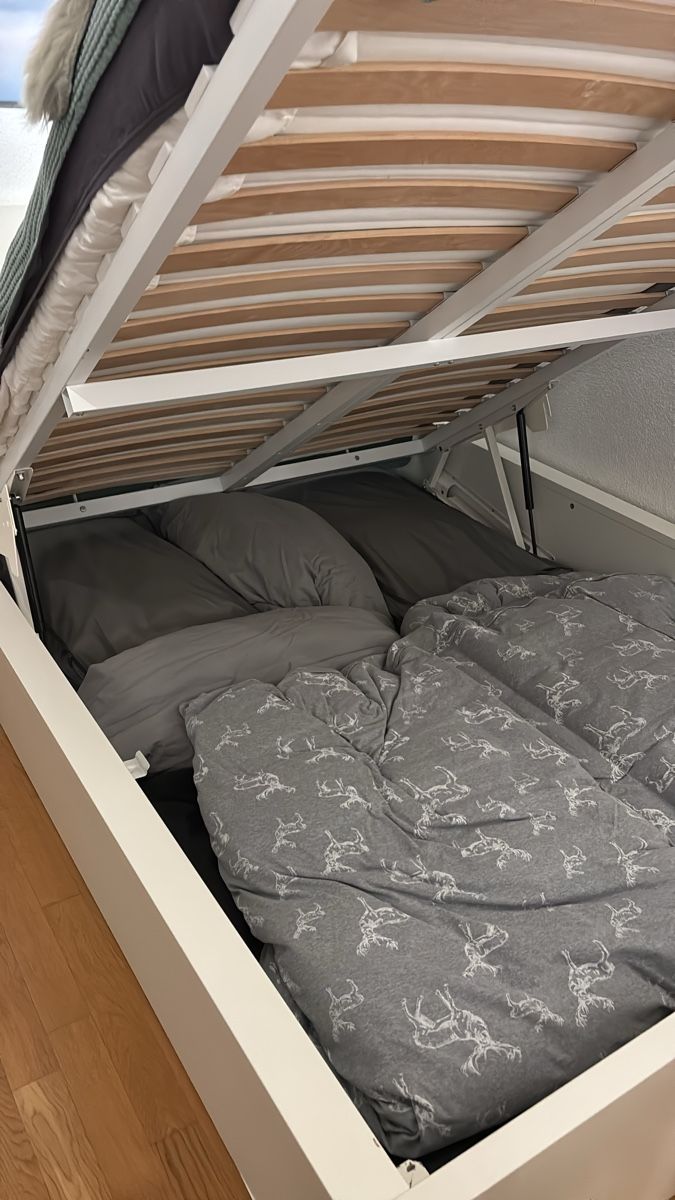 Ikea Betten: Bett Malm mit Stauraum – Gebraucht aus Rüti ZH von Silvia198720 1