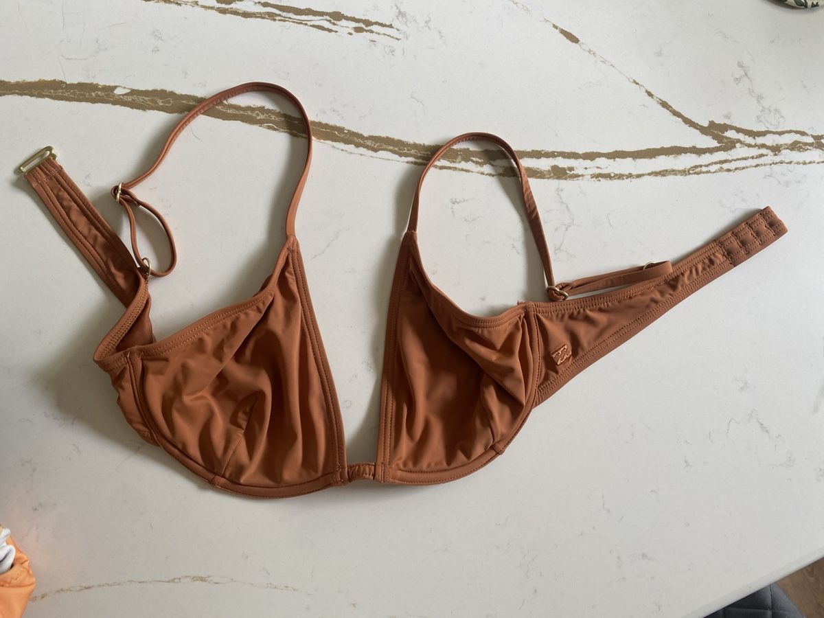 Billabong Costumi da bagno & Bikini: Billabong Bikini Top Braun M  – Usato da Ittenthal venduto da Lorinakuprecht0