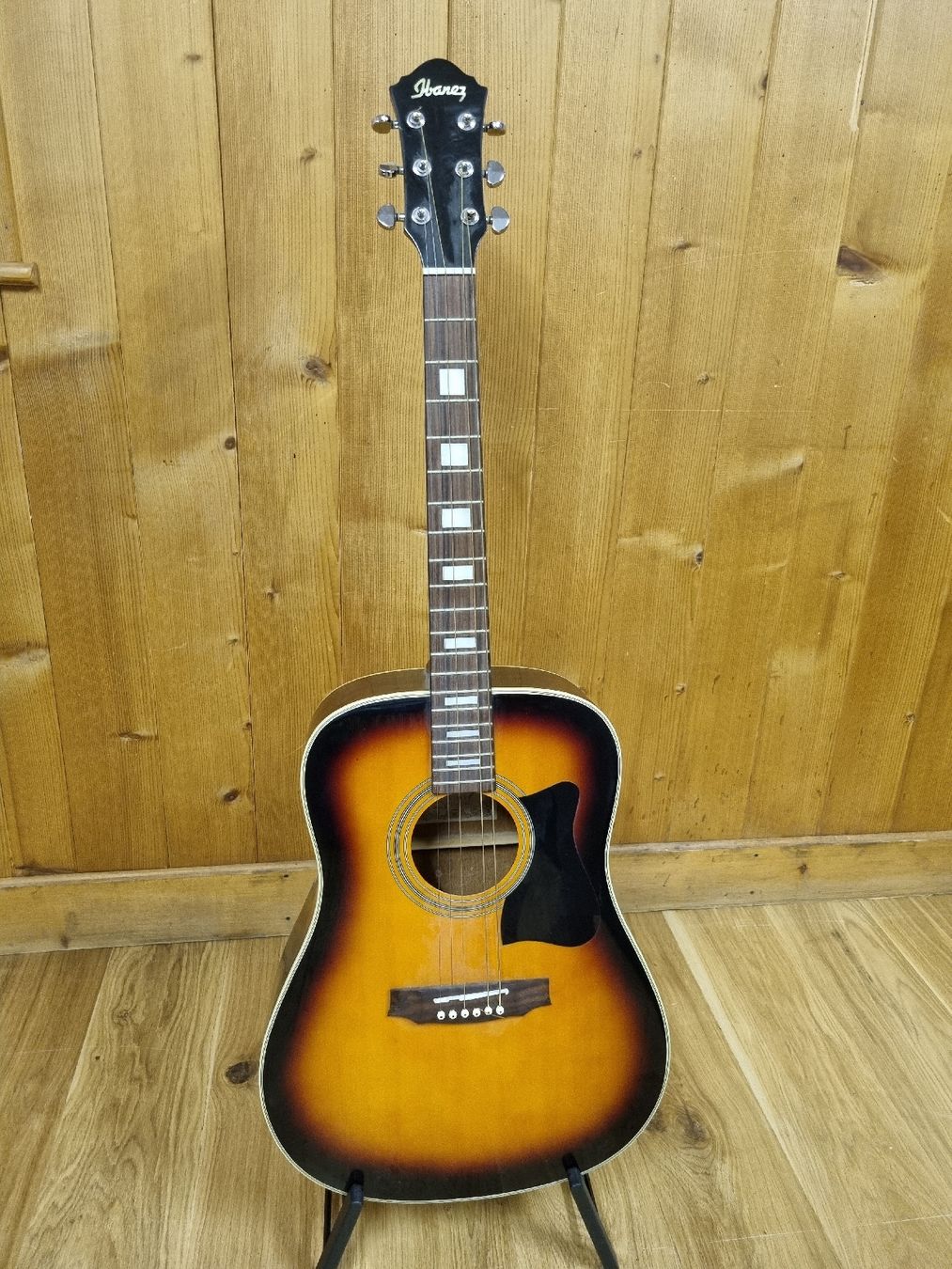 Ibanez Strumenti musicali: Ibanez V150VS acoustique - fabrication coréenne – Usato da Château-d'Oex venduto da mae_6pqm