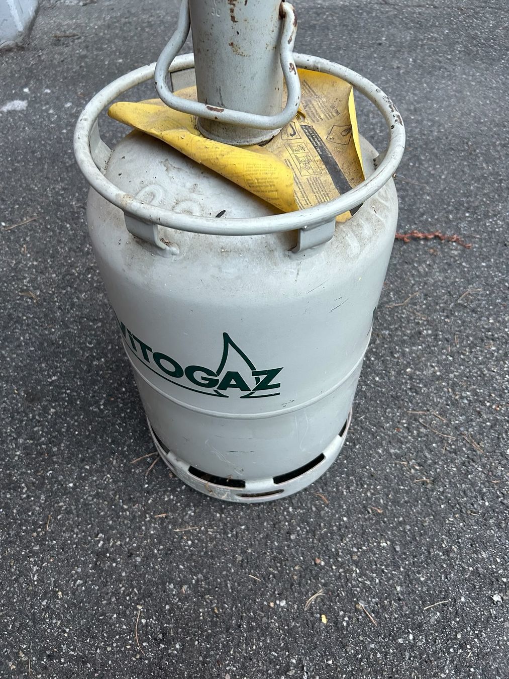 Appareils à gaz et accessoires: vitogaz  falsche – D'occasion à Basel par faz_hdd8 2