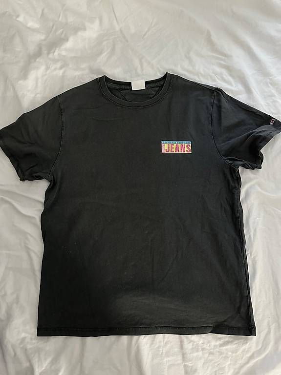 Tommy Hilfiger T-Shirts: T-shirt Tommy Hilfiger – Gebraucht aus Sion von nao_2cg5