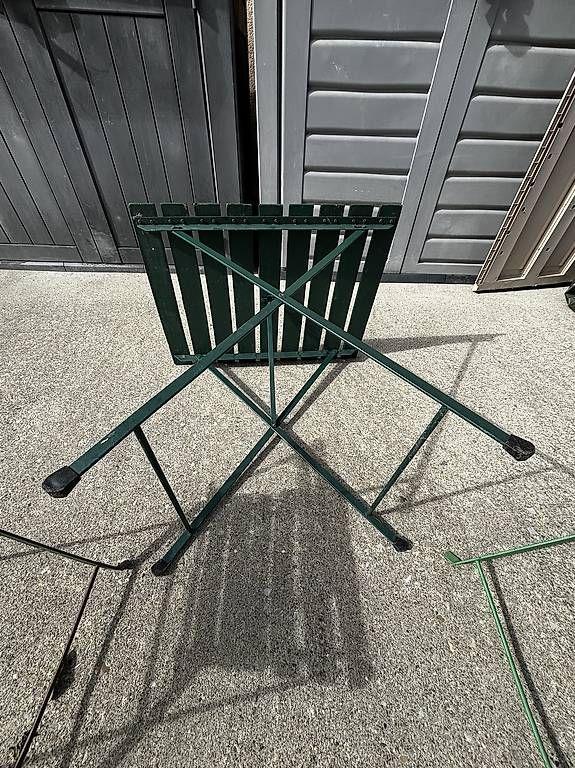 Set di tavolo e panche: Table et chaises anciennes  – Usato da VALLAMAND venduto da bebec 3