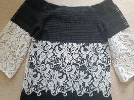 Wunderschönes schulterfreies Spitzenkleid EU40