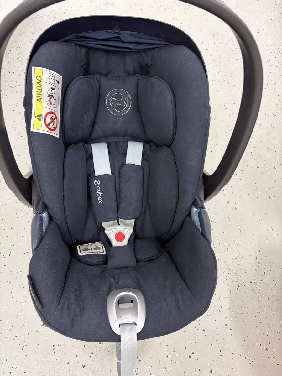 Cybex Seggiolini per auto: Cybex Cloud Z i-Size Babyschale – Usato da Meggen venduto da Manoles