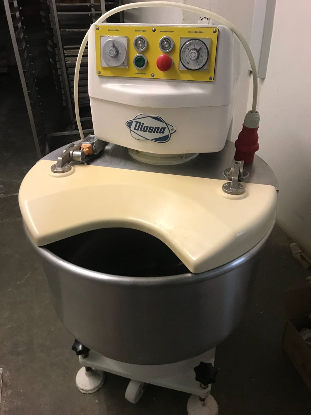 Tutte le macchine: Teigmaschine Teigkneter von Diosna SP 80 – Usato da Schaffhausen venduto da Bkf