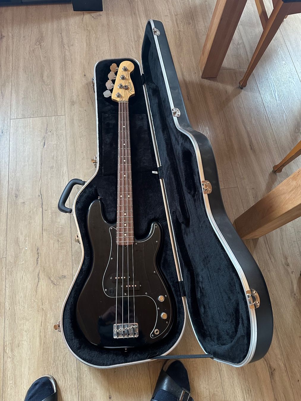 Fender Strumenti musicali: Fender Precision Bass, US-Made 2004, mit Original Case – Usato da Trübbach venduto da iwy_b65f 1